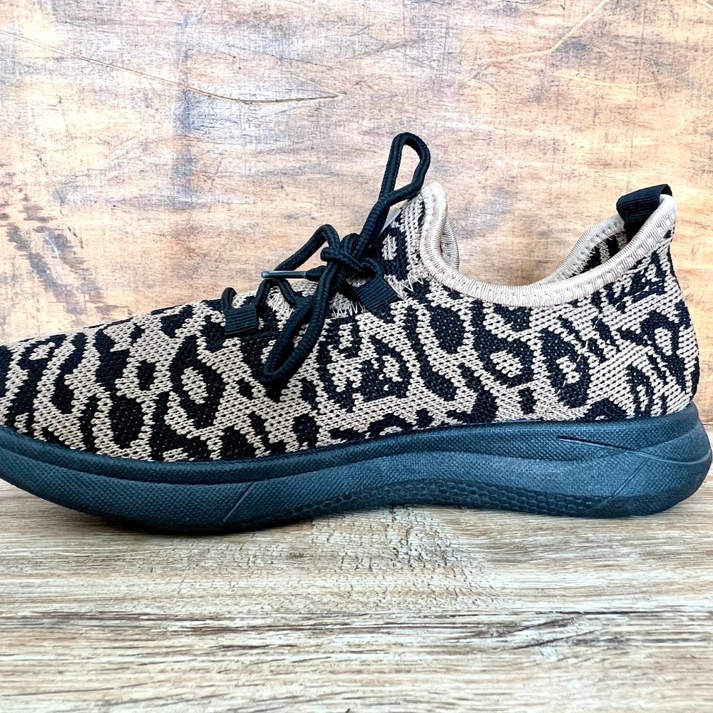 Danskin Sneakers, Ferocity Leopard Print, Size 8.5, Like New! - Picture 8 of 10